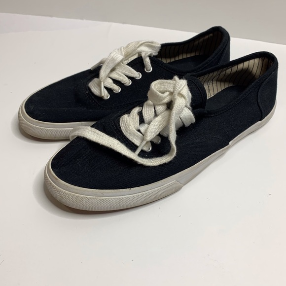 Cute converse - Picture 2 of 4